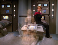 Die Illusion fliegt auf Janeway zu.jpg