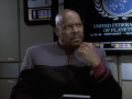 Sisko wird von Bashir über Cusak informiert.jpg