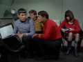 Spock und Scott besprechen die Schäden.jpg