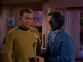 Tom Leighton sagt Kirk, dass er überzeugt ist, dass Karidian Kodos ist.jpg