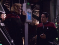 Janeway und Chakotay erkennen, dass sie getäuscht wurden.jpg