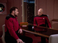 Picard und Riker sprechen über die Mission.jpg