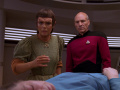 Nuria erkennt, dass Picard kein Gott ist.jpg