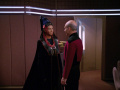 Picard begrüßt Botschafterin TPel.jpg