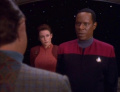 Sisko und Kira bestehen auf einer Auslieferungsanhörung.jpg