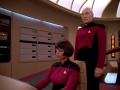 Gates fliegt die Enterprise in den Asteroiden.jpg