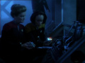 Janeway und Torres finden polarische Leitungen.jpg