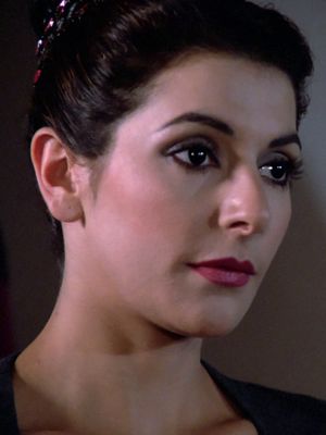 Deanna Troi 2364.jpg