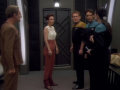 Dax bietet an mit Sisko über Kira zu reden.jpg