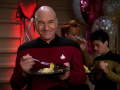 Picard isst Kuchen.jpg