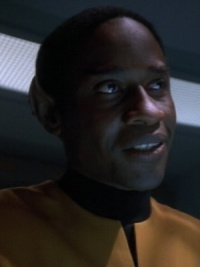 Tuvok Kriegsschiff Voyager.jpg