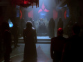 Worf vor dem Klingonischern hohen Rat.jpg