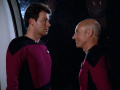 Picard und Riker sprechen über eine Selbstzerstörung.jpg