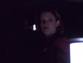Janeway auf der dunklen Brücke.jpg