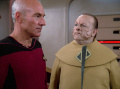 Kolrami ist von Picard Entscheidung angesichts der Ferengi-Bedrohung entsetzt.jpg