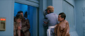 Kirk und Sulu befreien McCoy aus dem Gefängnis.jpg