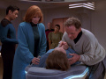 Picard konfrontiert Nuria mit dem Tod.jpg