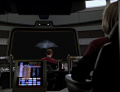 Die Voyager enttarnt ein Raumschiff der Ba'Neth.jpg