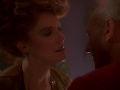 Picard unterhält sich mit Penny Muroc.jpg