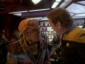 Quark ist wegen der Klingonen beunruhigt.jpg