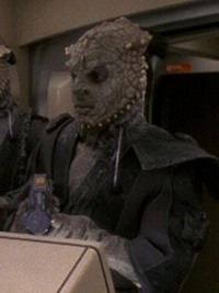 Jem'Hadar entert Shuttle 4.jpg