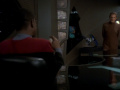Odo und Sisko sprechen sprechen über Garak.jpg
