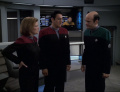 Der Doktor bittet Captain Janeway als NKH das Schiff retten zu dürfen.jpg