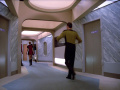 Korridor bei Offiziersquartieren der Enterprise-D.jpg