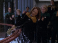 B'Elanna Torres weiht den Slipstreamantrieb der Voyager ein.jpg