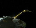 Die USS Voyager wird von den Lokirrim angegriffen.jpg