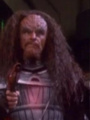 Klingone im Entertrupp auf Deep Space 9 3.jpg