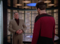 Will Riker begrüßt Kyle Riker im Transporterraum.jpg