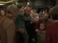 Sisko zurück auf Deep Space 9.jpg