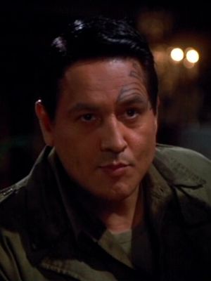 Chakotay als Captain Miller.jpg