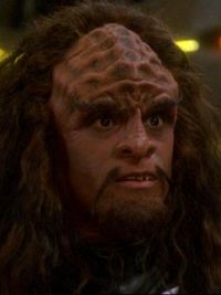Klingonischer Offizier 1 auf DS9 2375.jpg