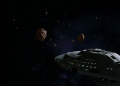 Voyager begegnet Konvoi der Trabe.jpg