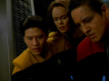 Harry Kim, B'Elanna Torres und Chakotay kümmern sich um den zusammengebrochenen Tuvok.jpg