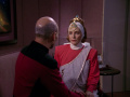 Perrin sagt Picard, dass es eine Möglichkeit gibt, die Konferenz zu retten.jpg