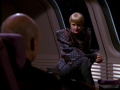 Sela sagt Picard, dass sie Romulanerin ist.jpg