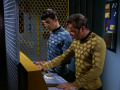 Kirk und Spock korrigieren den Kurs von Yonada.jpg